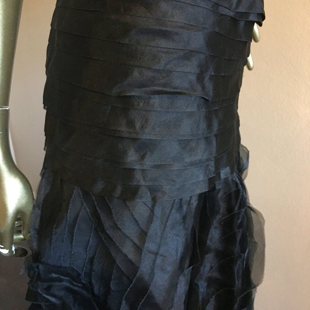 BCBG MAX AZRIA "Marisa" Long Layered Silk Organza Gown in Black - Size 0 - Picture 6 of 16